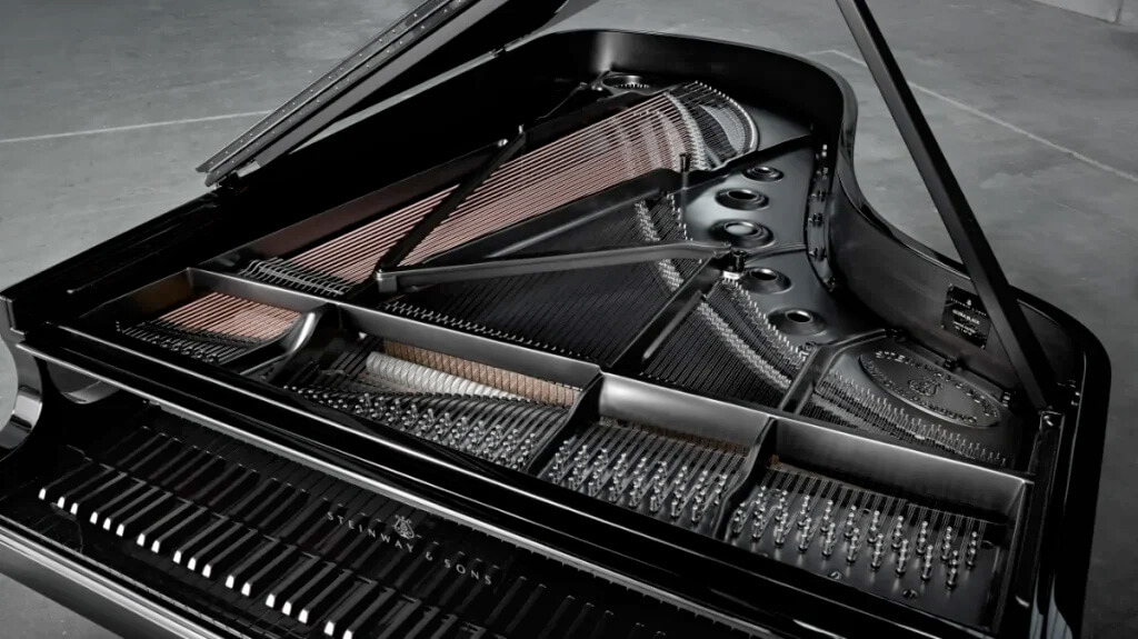 پیانو گراند نسخه محدود استین‌وی Ultra Black | پیانول، مجله تخصصی پیانو